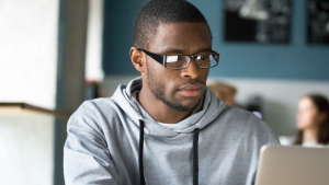 Independent Contracting for Graduates and Young Professionals: What You Need to Know